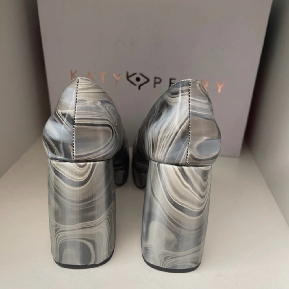 Katy Perry Collections Gray & Silver Marble Platform Pumps - Picture 5 of 10